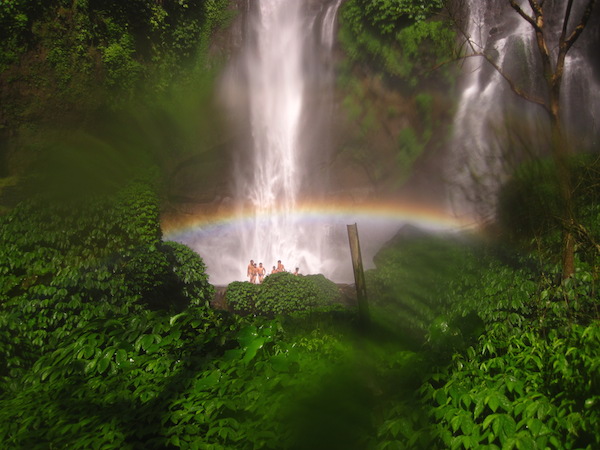 Sikumpul waterfall bali
