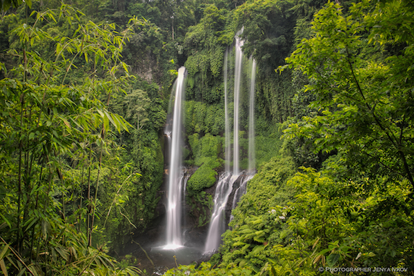 Sikumpul waterfall bali